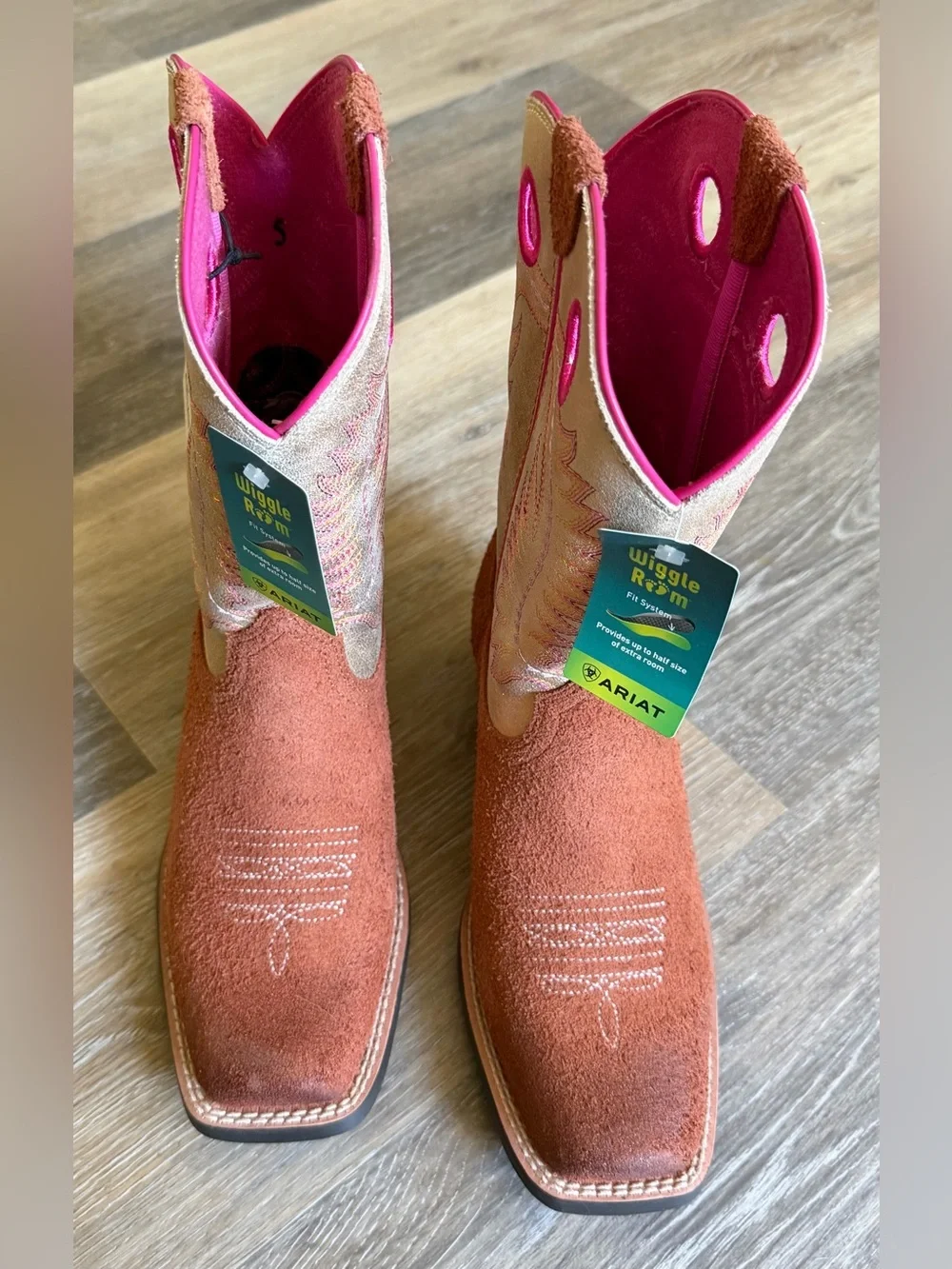 Ariat Girls Derby Monroe Boots NWT Size 5